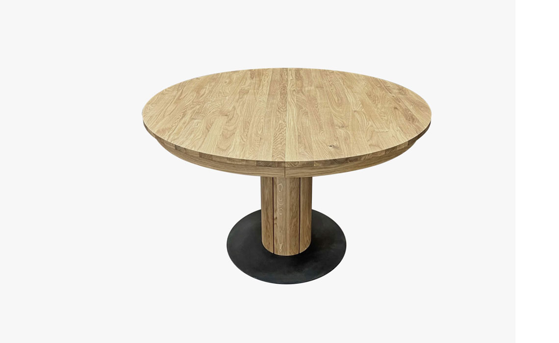 Aurora Solid European Oak Round Table 