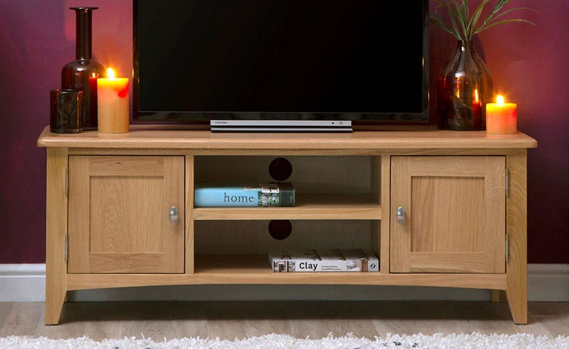 Columbus Oak Large TV Unit