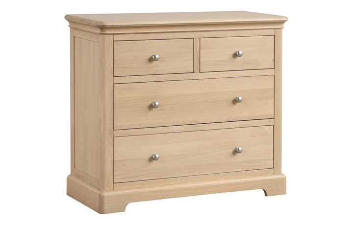 Melford Oak Collection - Melford Oak 2 Over 2 Chest Of Drawers