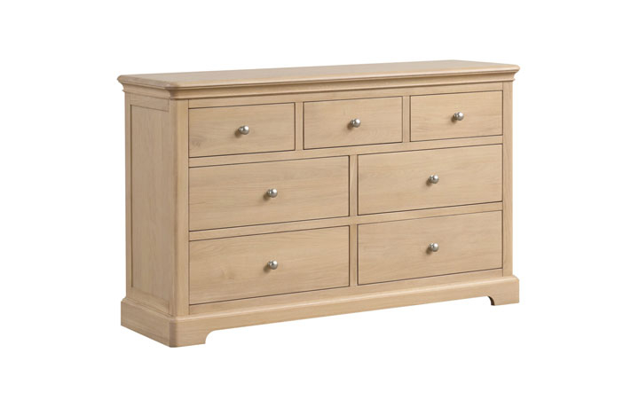 Melford Oak Collection - Melford Oak 3 Over 4 Chest Of Drawers