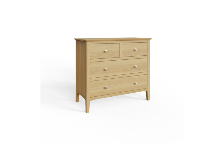 Riva European Oak Collection - Riva Oak 2 over 2 Chest of Drawers